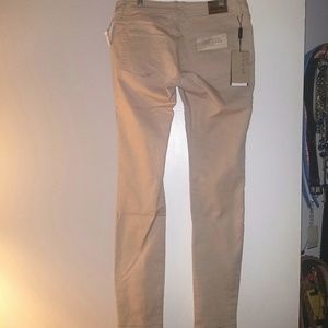 New with tags Burberry Brit skinny low rise jeans New with tags Burberry Brit skinny low rise jeans