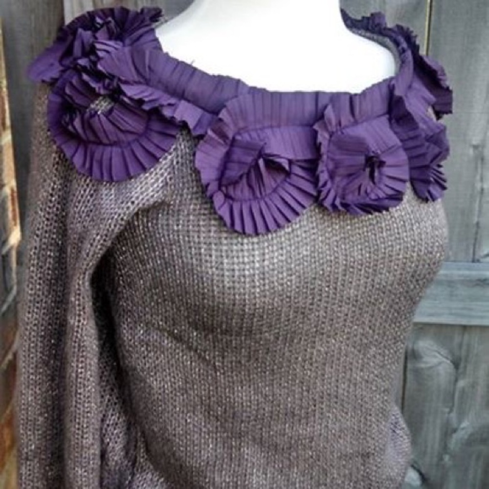 ❤️Host Pick❤️✨NEW✨ RYU Sweater