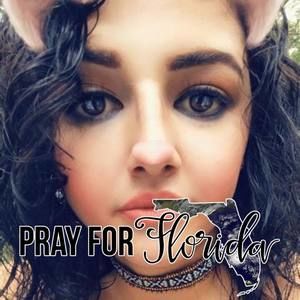 Meet your Posher, Claudia