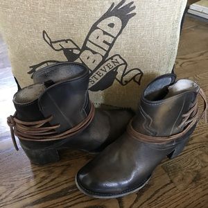 Freebird by Steve Madden Casey boots size 10