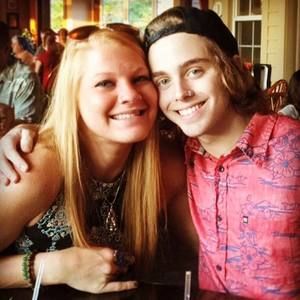 Meet your Posher, Emmy