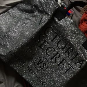 Vs tote