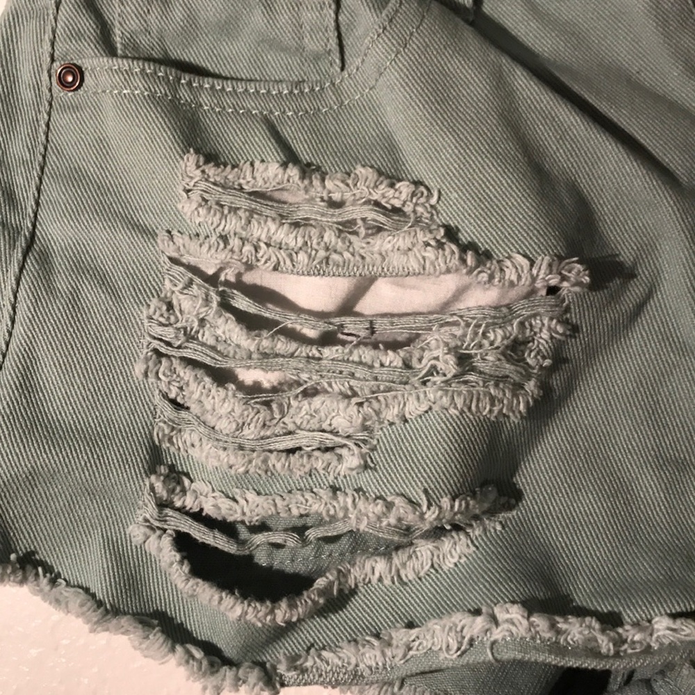 Pre Owned - Picture 4 of 4