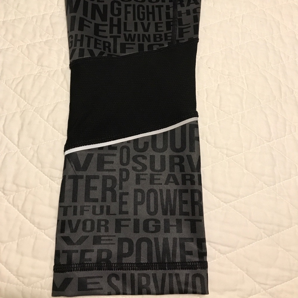 Gorgeous crop leggings box 1 - Picture 4 of 7
