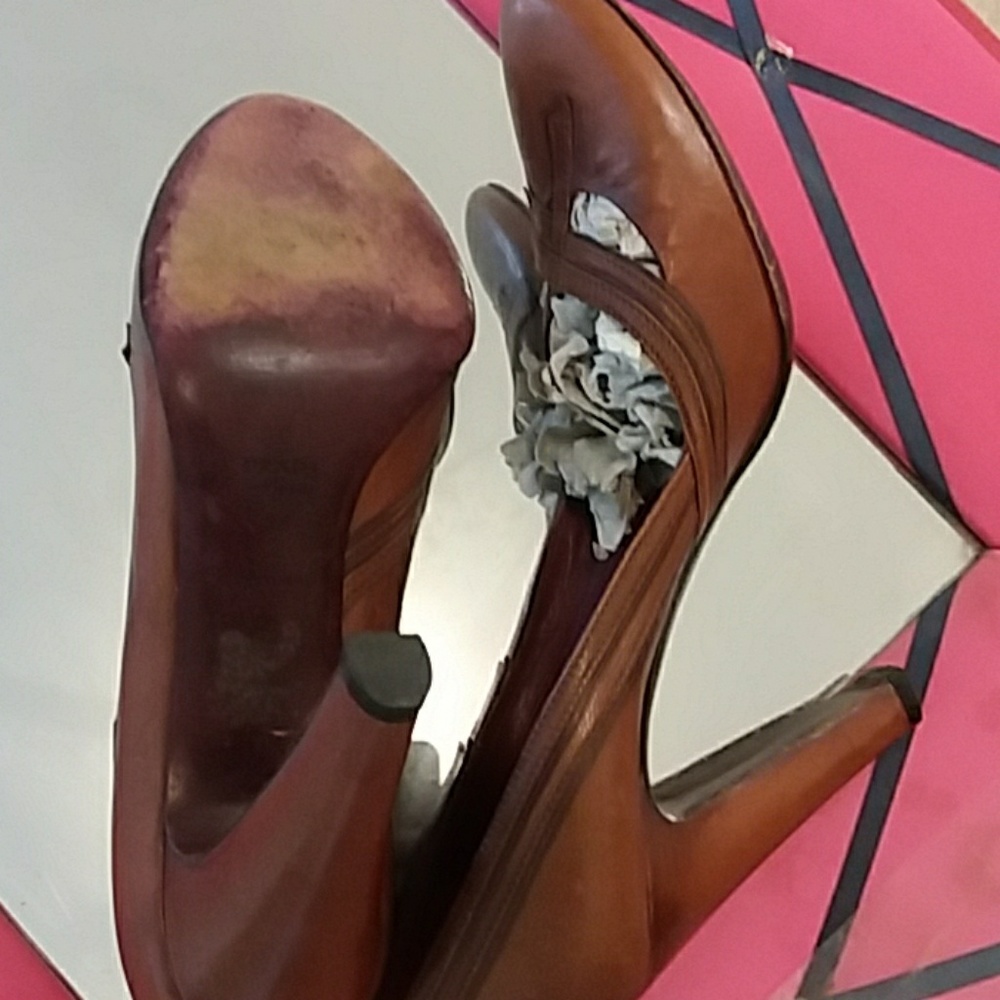 Shoes - Picture 3 of 3
