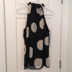 Limited brand tank, black and white