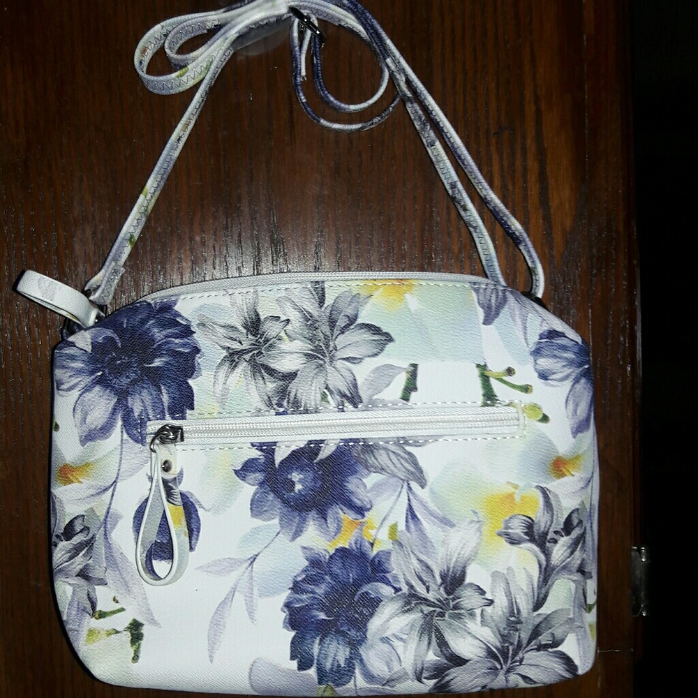 Emma Fox floral crossbady update
