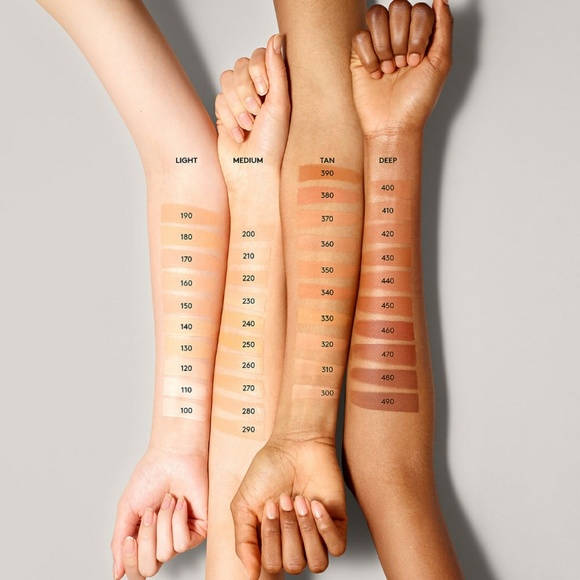 Fenty Beauty Foundation Sample - Picture 2 of 2