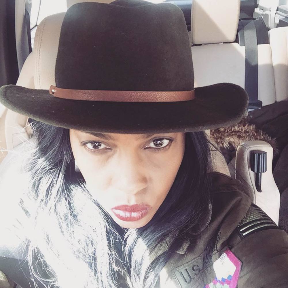 Meet your Posher, Dionne