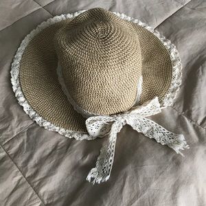 Adorable floppy Sun hat