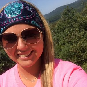 Meet your Posher, Katelynn