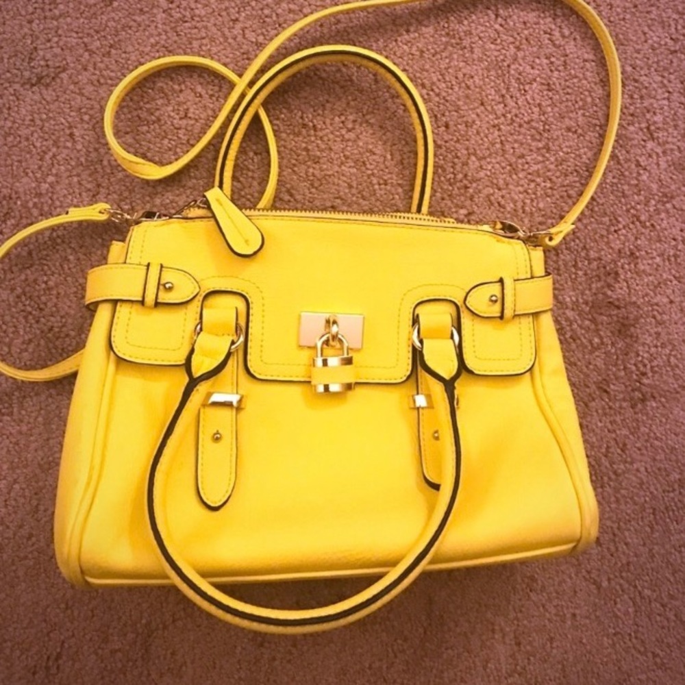 Aldo yellow bag