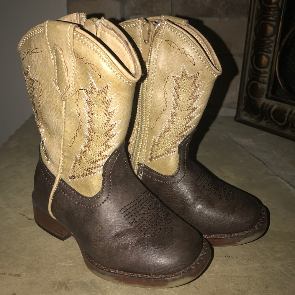 EUC Roper Toddler Boy Boots, size 6