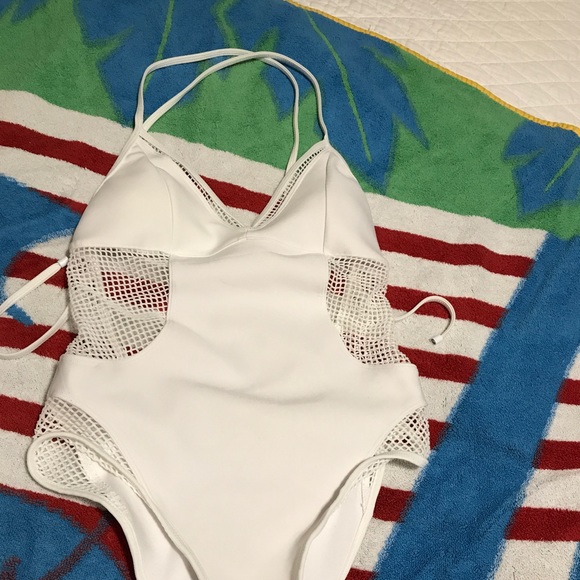 Gorgeous one piece swim - Picture 2 of 5