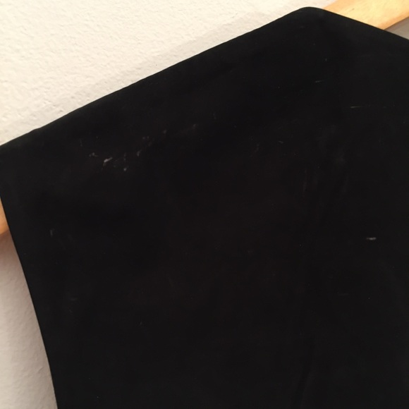 SOLD IPSO Suede Leather V Neck Sleeveless Top - Picture 7 of 9