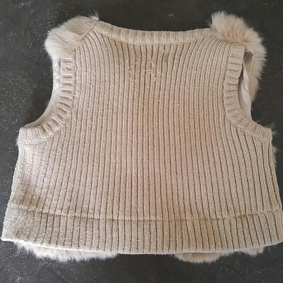 Vest - Picture 3 of 3