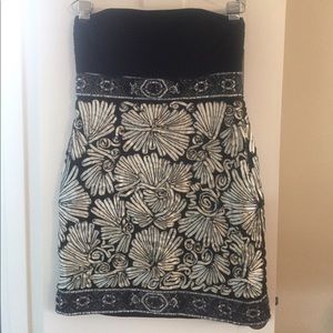 Sue Wong beaded detail cocktail dress.