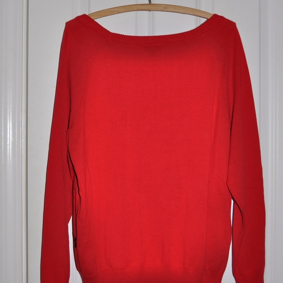 New TORRID Red Bow Print Pullover Sweater Top NWT - Picture 8 of 8