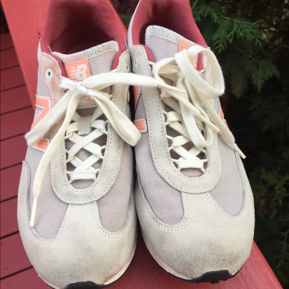 New balance shoes