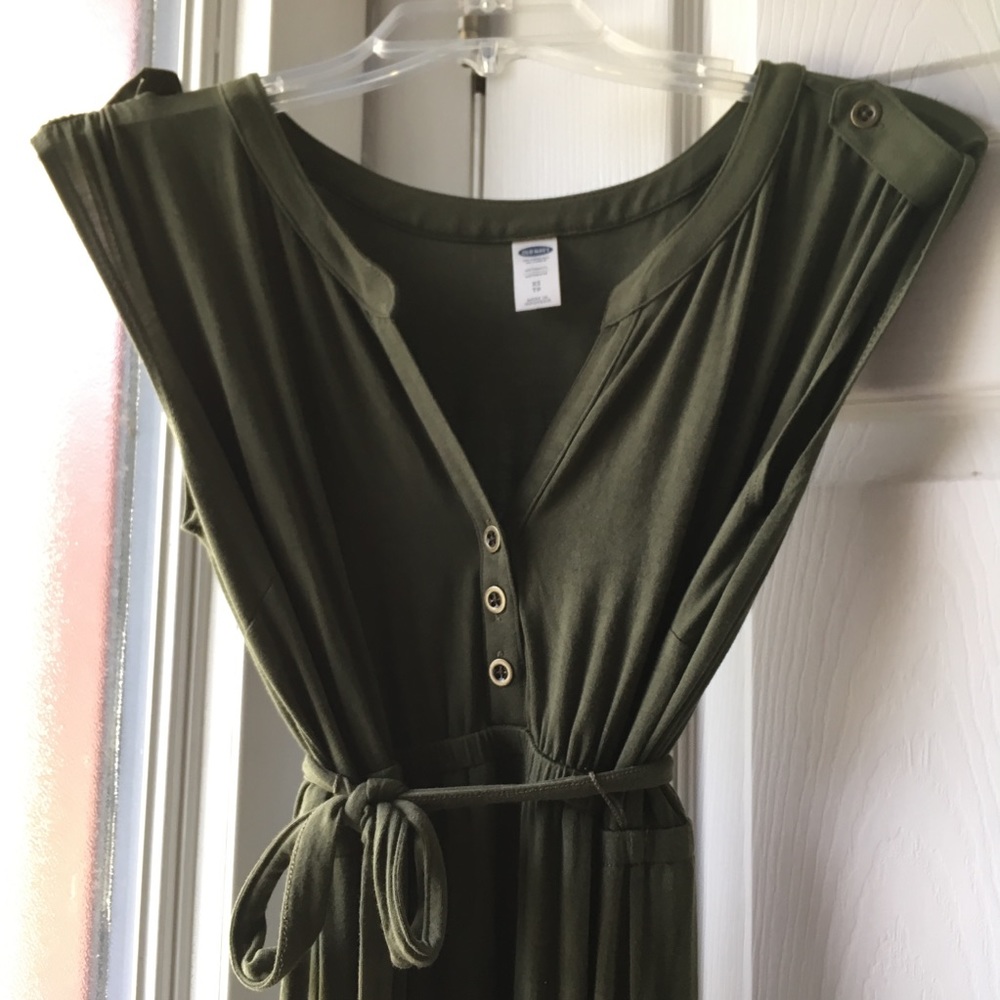 Old Navy Maxi Maternity Dress