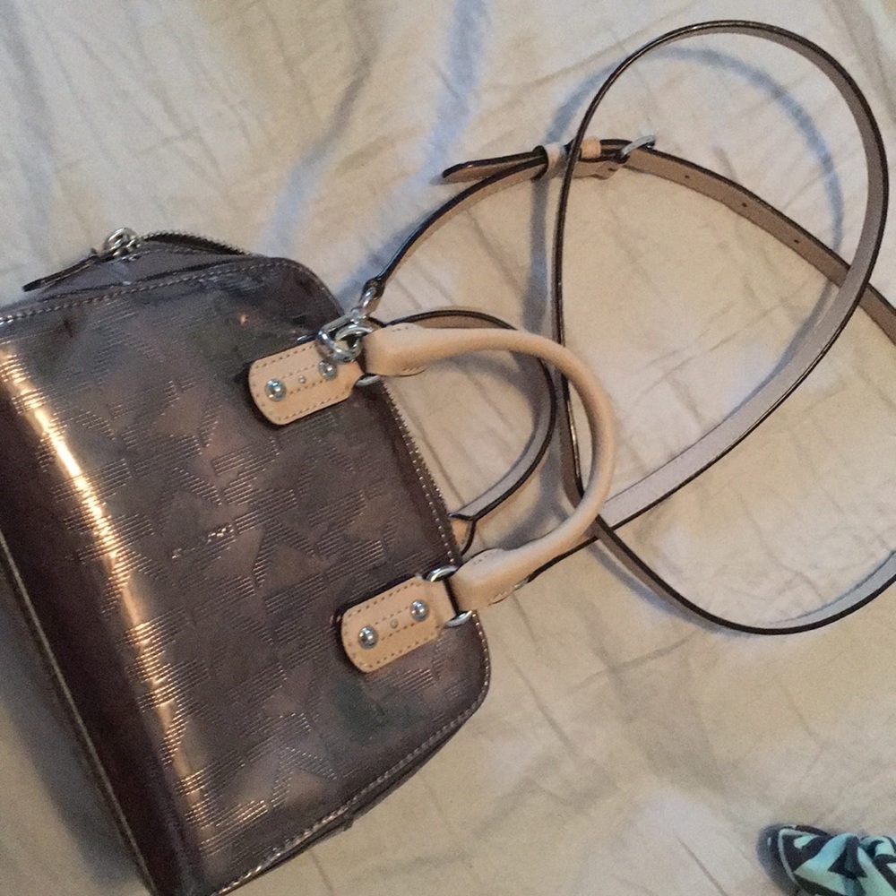 Purse - Picture 2 of 3