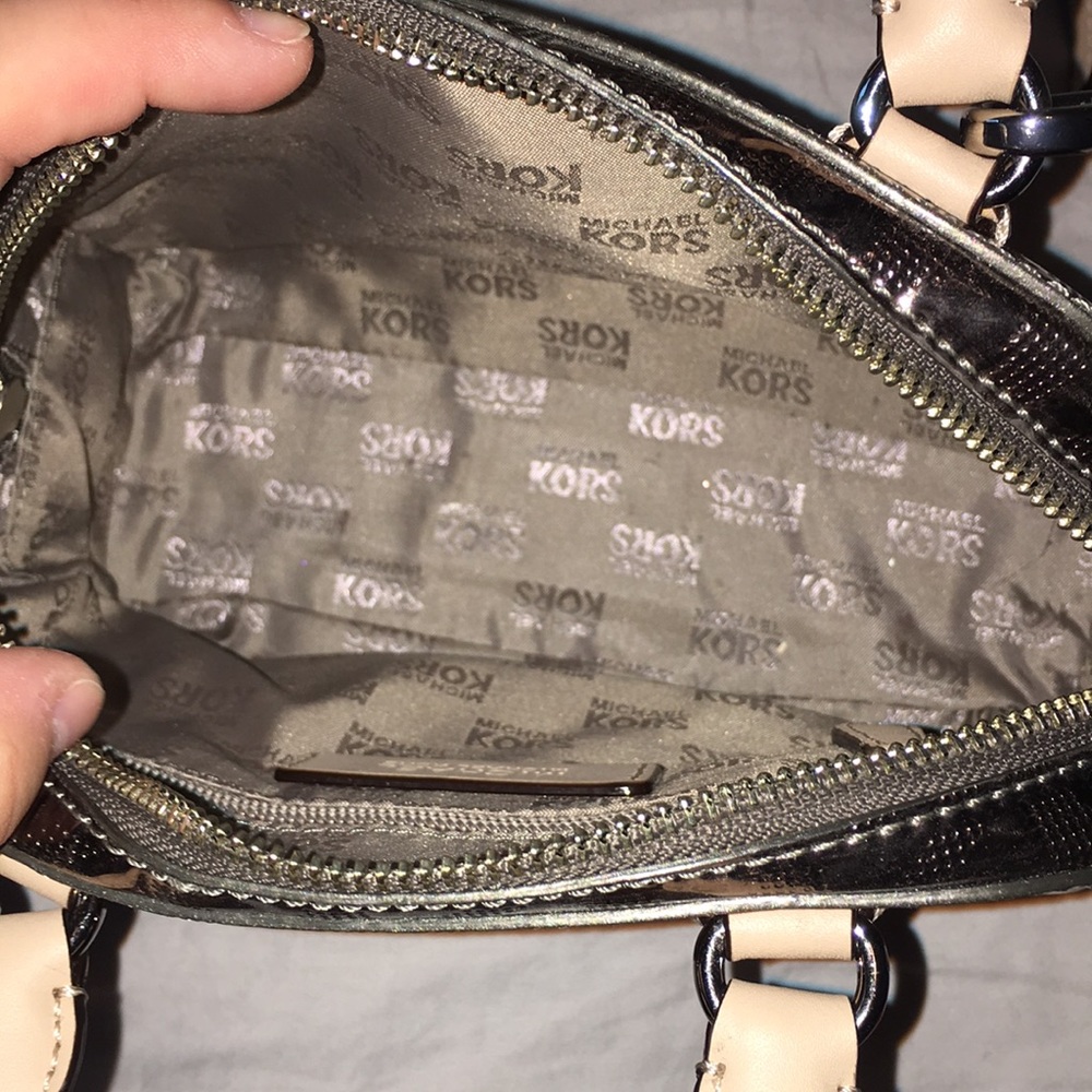Purse - Picture 3 of 3