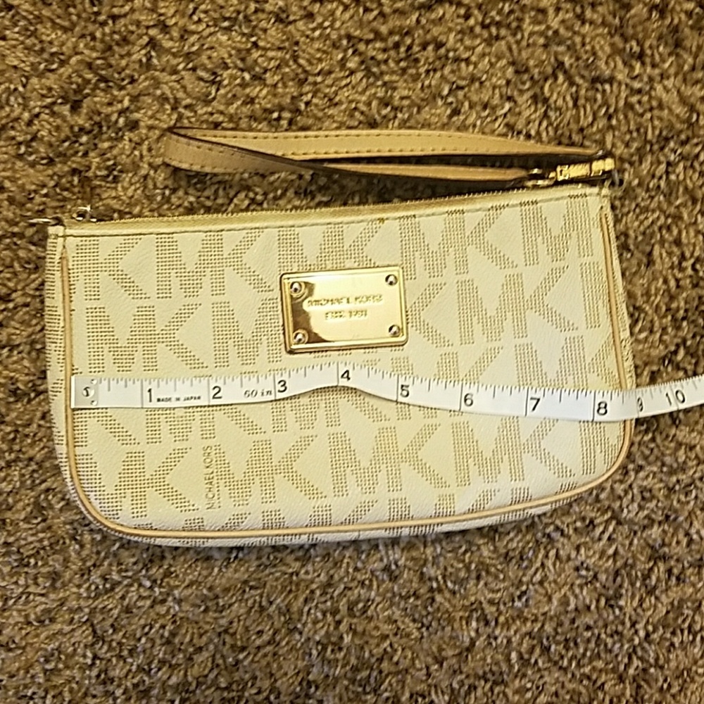Michael kors wrislet