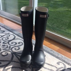 Genuine original matte black tall hunter boots!!