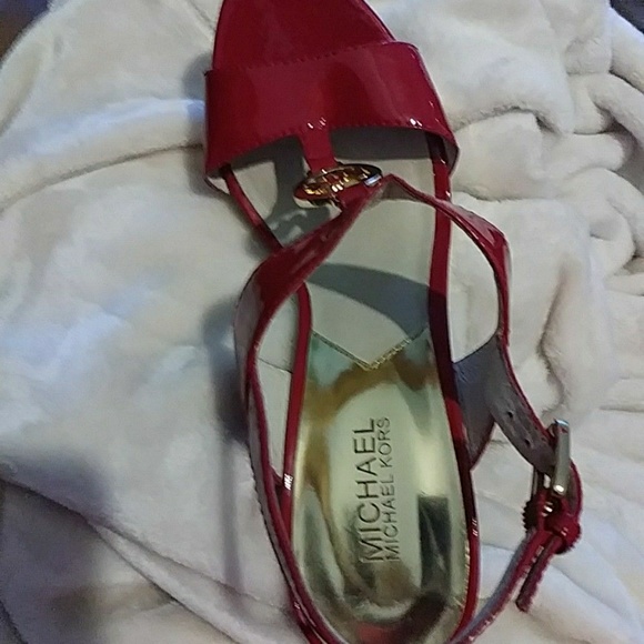 New - Picture 2 of 4