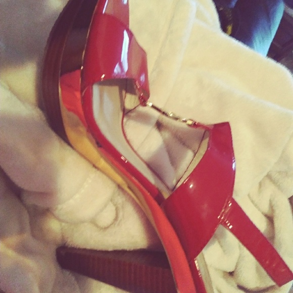 New - Picture 4 of 4