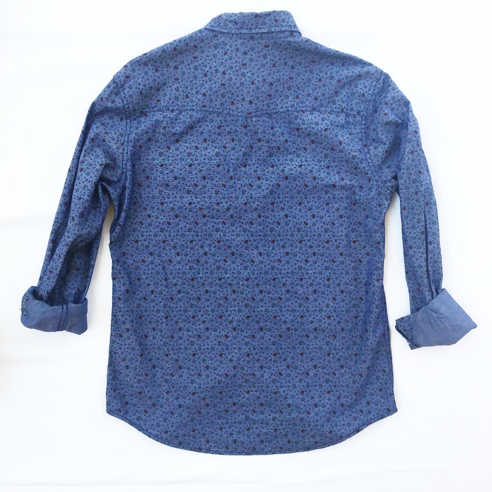 SOLD' SALT VALLEY | Chambray Floral Button Up - Picture 2 of 6