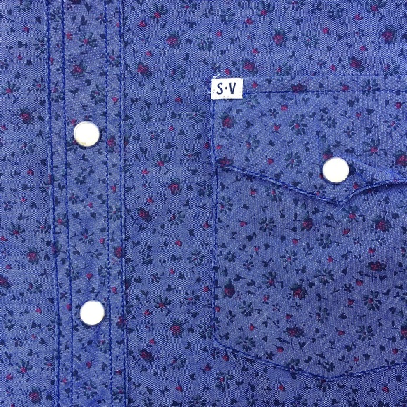 SOLD' SALT VALLEY | Chambray Floral Button Up - Picture 3 of 6