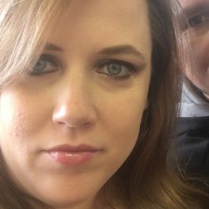 Meet your Posher, Leandra