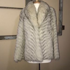Fabulous Saga Fox Fur coat!