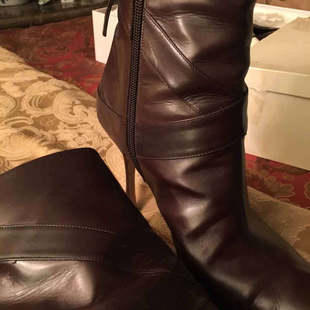 Monolo Blahnik boots - Picture 6 of 8