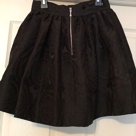 Kate Spade rose print jacquard cupcake skirt - Picture 3 of 5