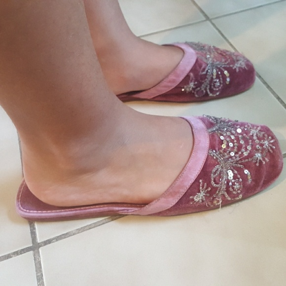 Slippers - Picture 2 of 2