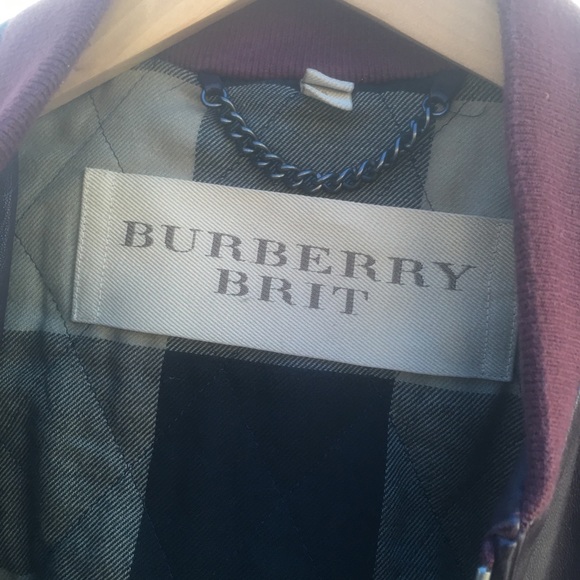 Burberry  Bomber jacket  (unisex ) size small - Picture 2 of 5