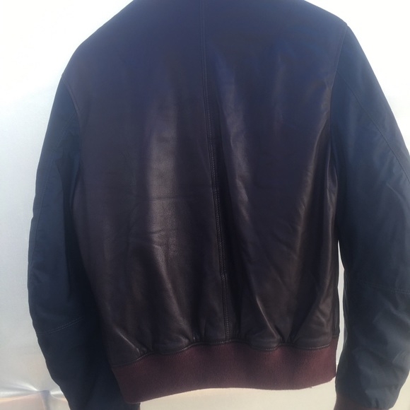 Burberry  Bomber jacket  (unisex ) size small - Picture 3 of 5