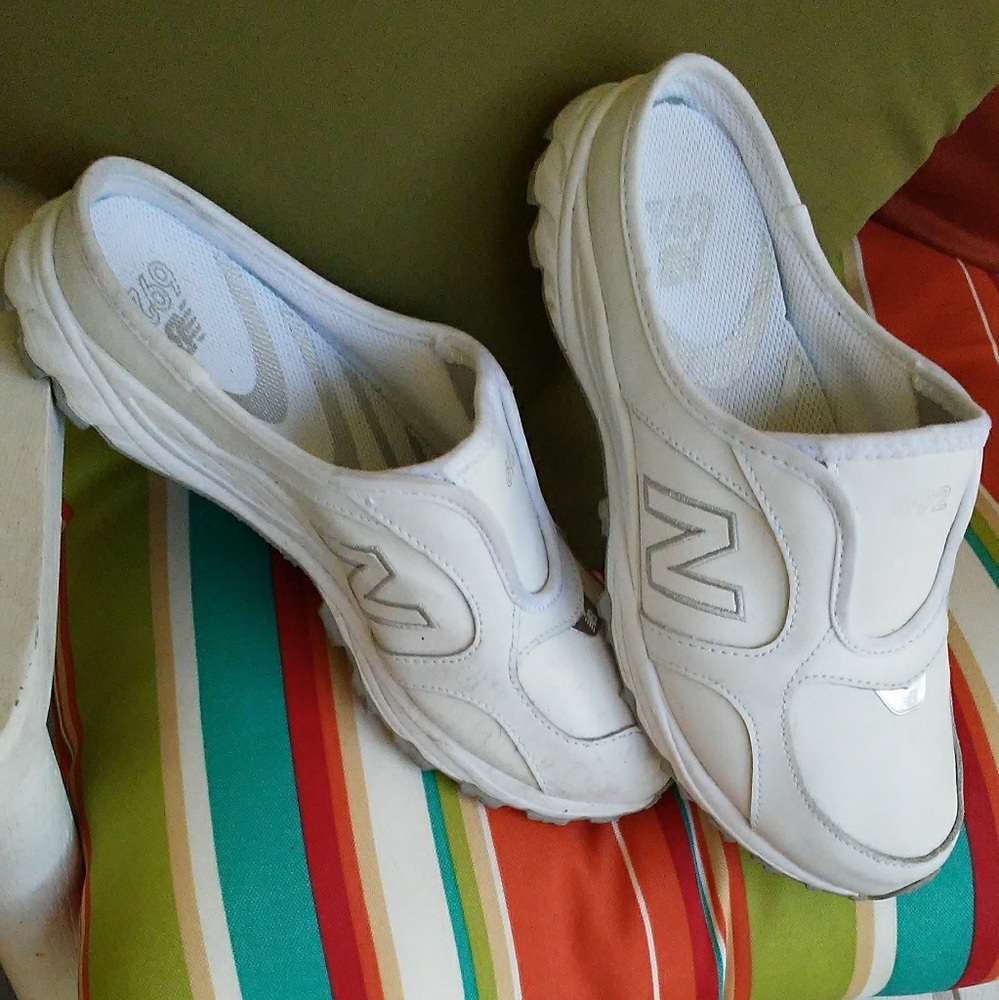 White£)