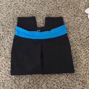 Capri workout leggings (reversible to all black)