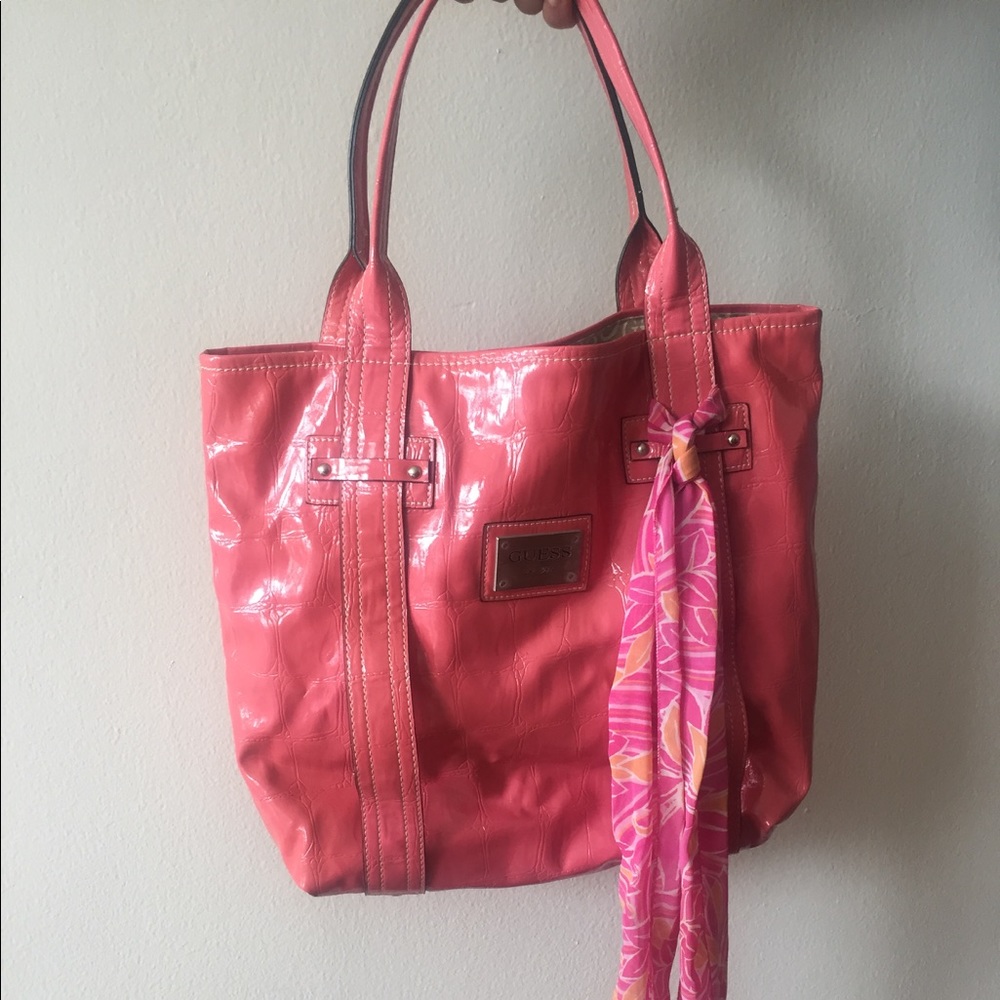 GUESS Tote Bag