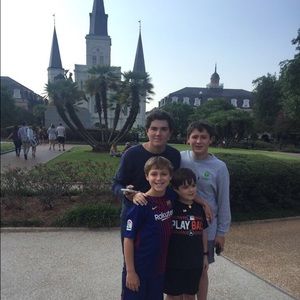 Meet your Posher, Juan simon