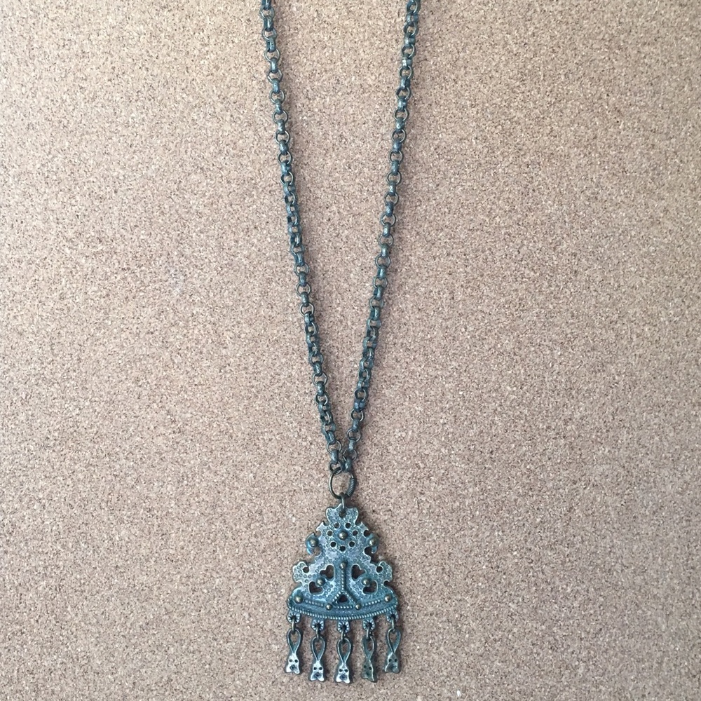 Jewelmint necklace