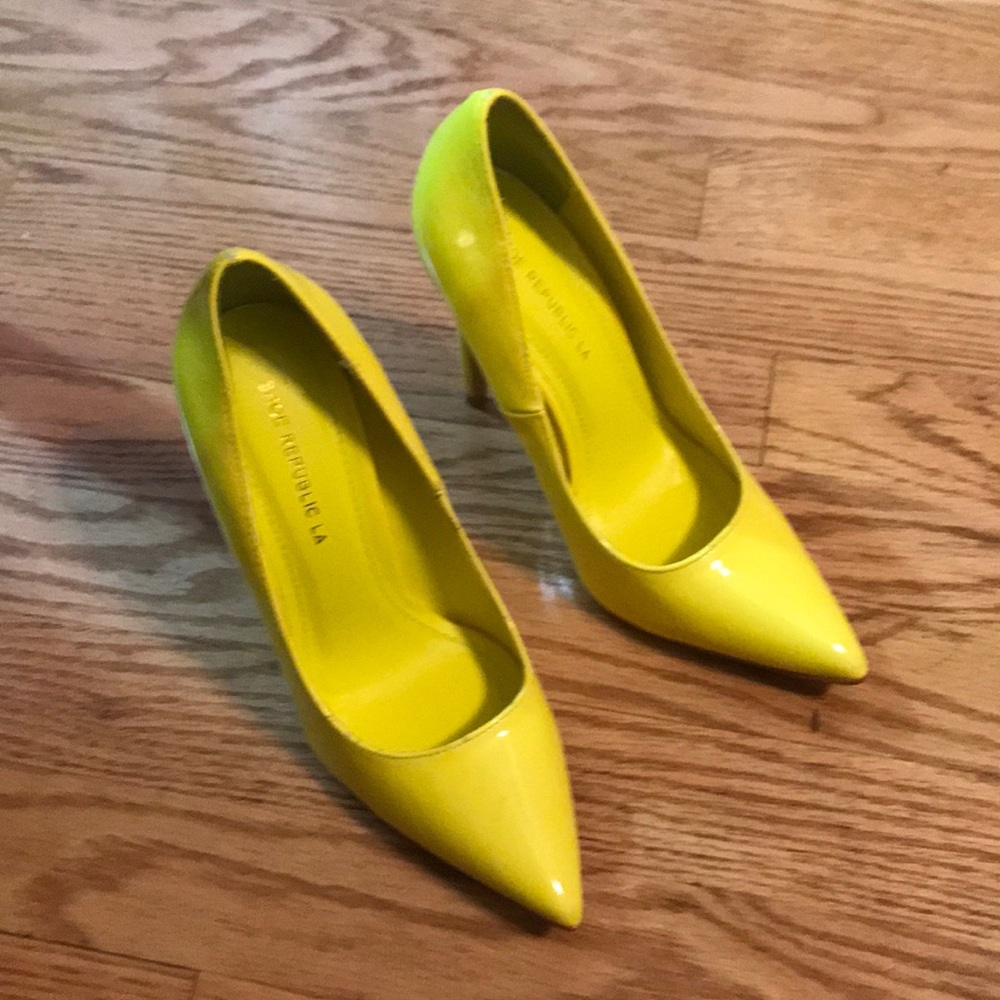 Bright yellow pumps
