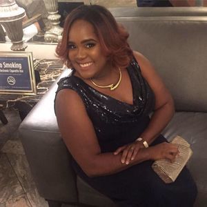 Meet your Posher, Desiree