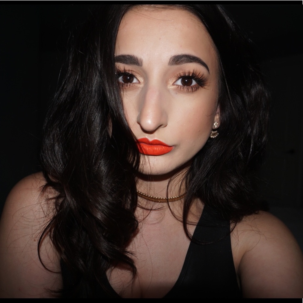 Meet your Posher, Selvie