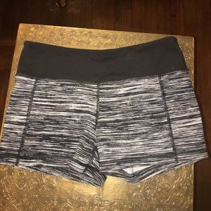 Victoria Secret Sport Hot Short size small