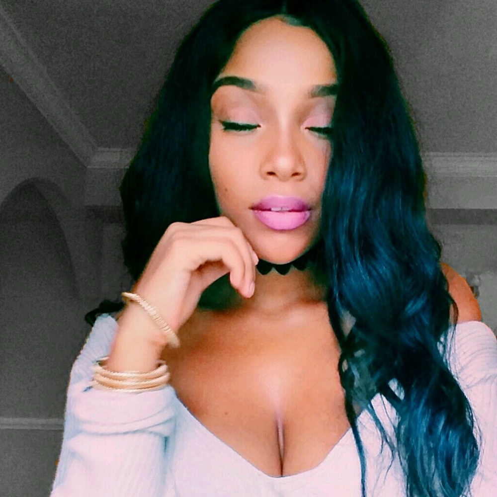 Meet your Posher, Kristina