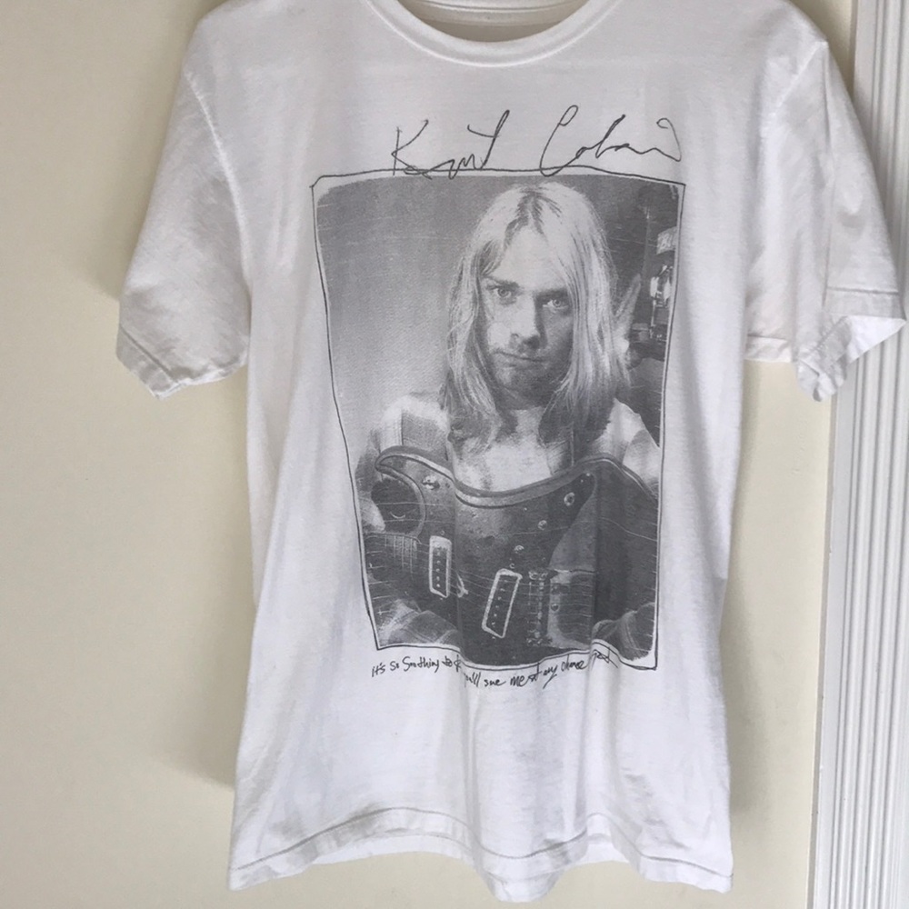 Black and white graphic tee